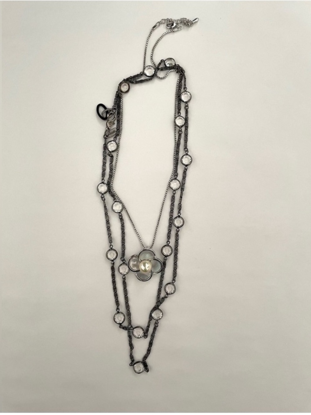 Flower mother of pearl silver tone layering necklace set